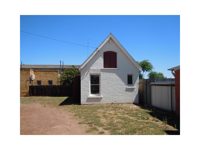 142 East Street, Narrandera NSW 2700