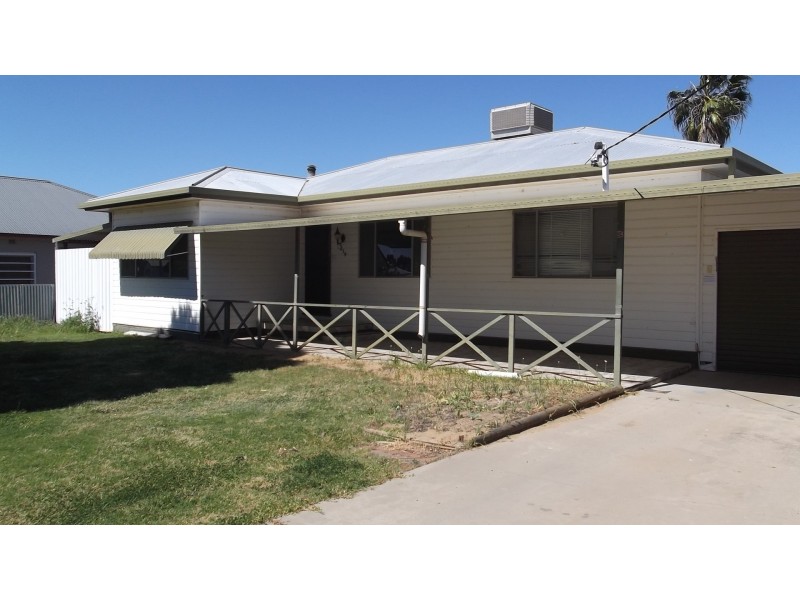 219 PIPER STREET, Hay NSW 2711
