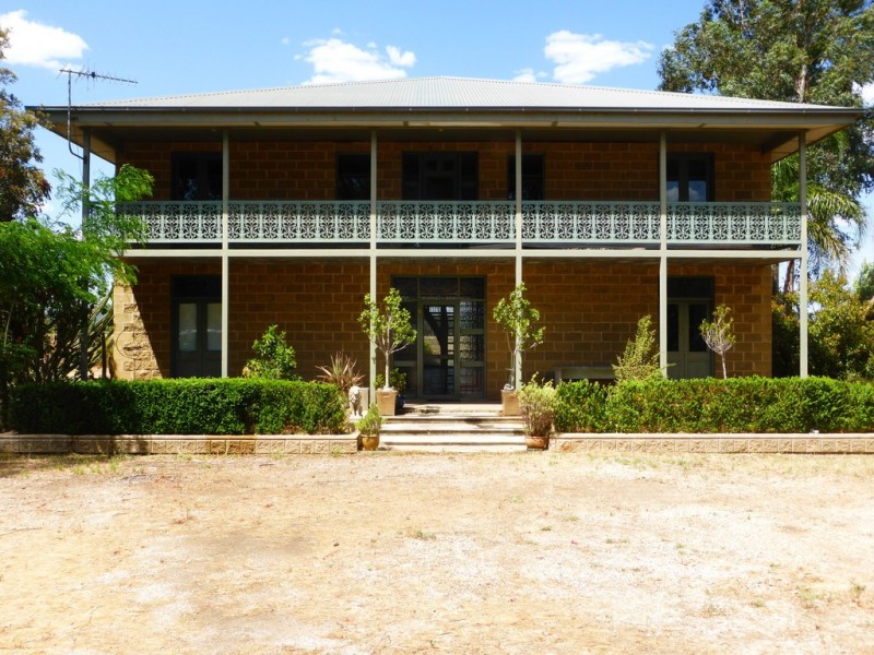 Farm 557 Fiveborough Rd, Leeton NSW 2705