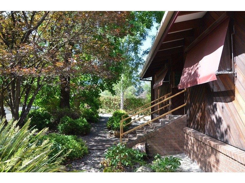 4 Stewarts Road, Tawonga South VIC 3698