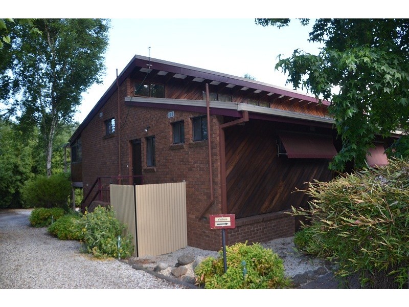 4 Stewarts Road, Tawonga South VIC 3698