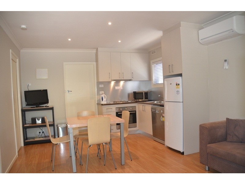 6/2-4 Gavan Street, Bright VIC 3741