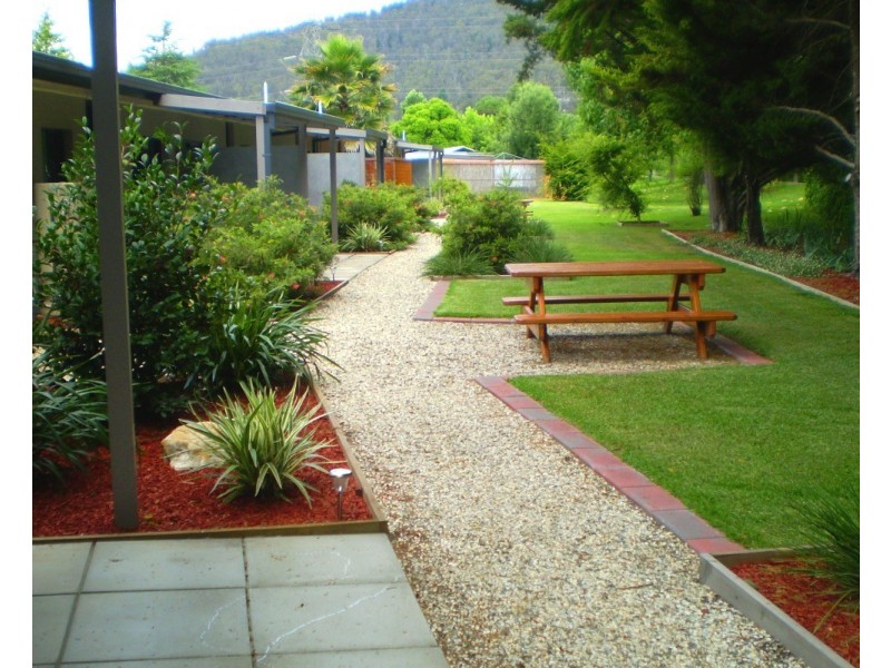 6/2-4 Gavan Street, Bright VIC 3741