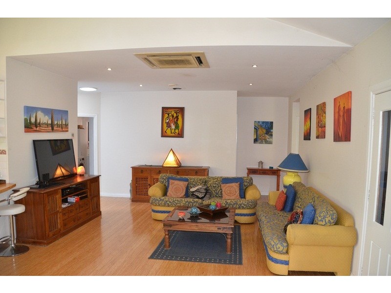 136 DelanyAvenue, Bright VIC 3741