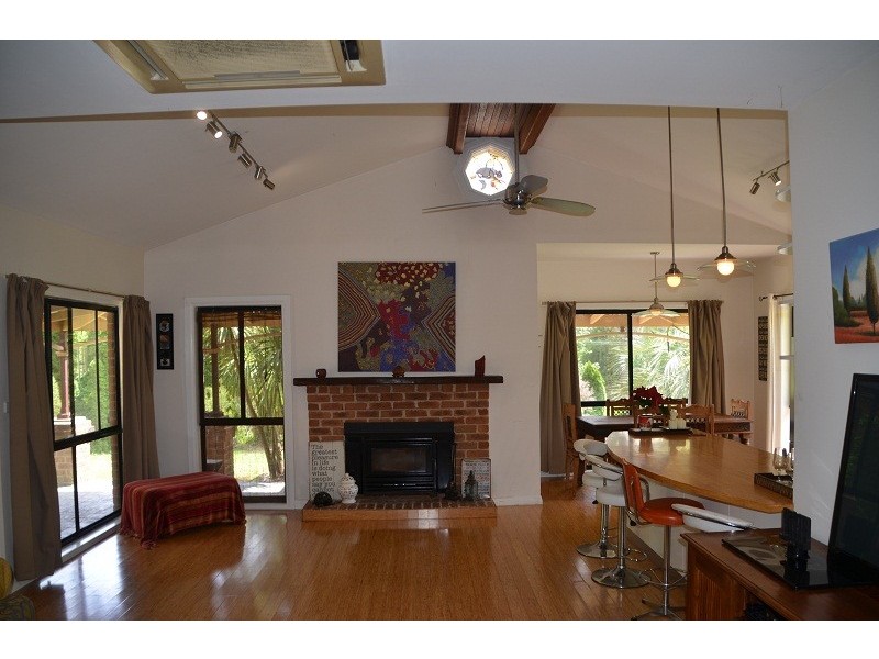 136 DelanyAvenue, Bright VIC 3741