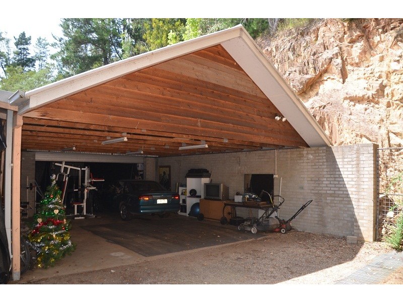 136 DelanyAvenue, Bright VIC 3741