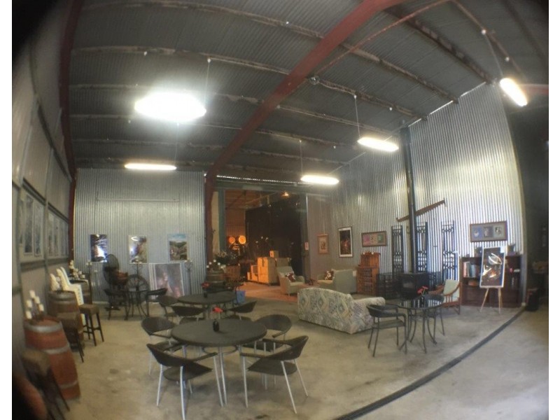 8792 Murray River Road, Walwa VIC 3709