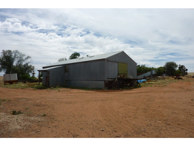 1147 Pattersons Road, Wagga Wagga NSW 2650