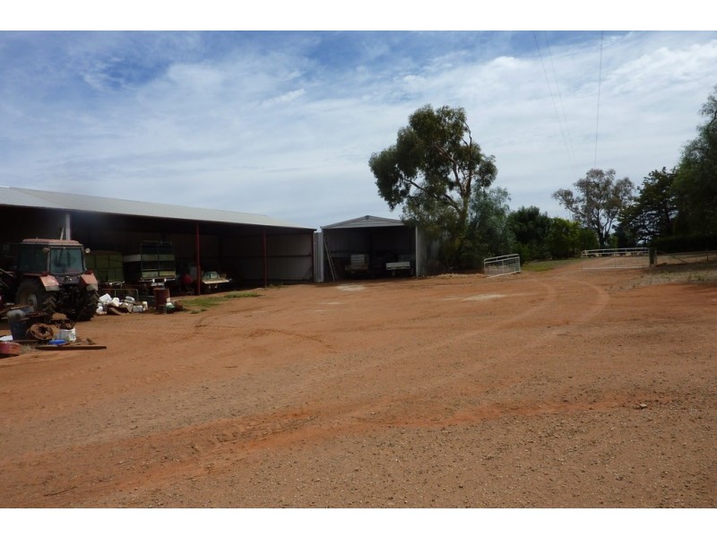 1147 Pattersons Road, Wagga Wagga NSW 2650