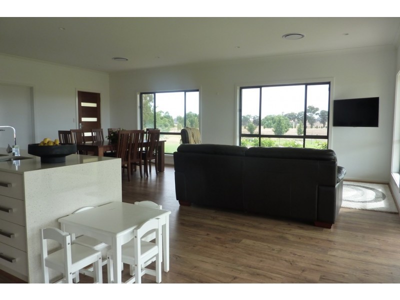 477 Gregadoo East Road, Wagga Wagga NSW 2650