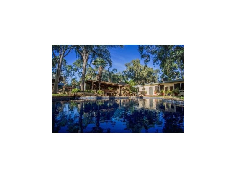 587 Rolfe Road, Finley NSW 2713