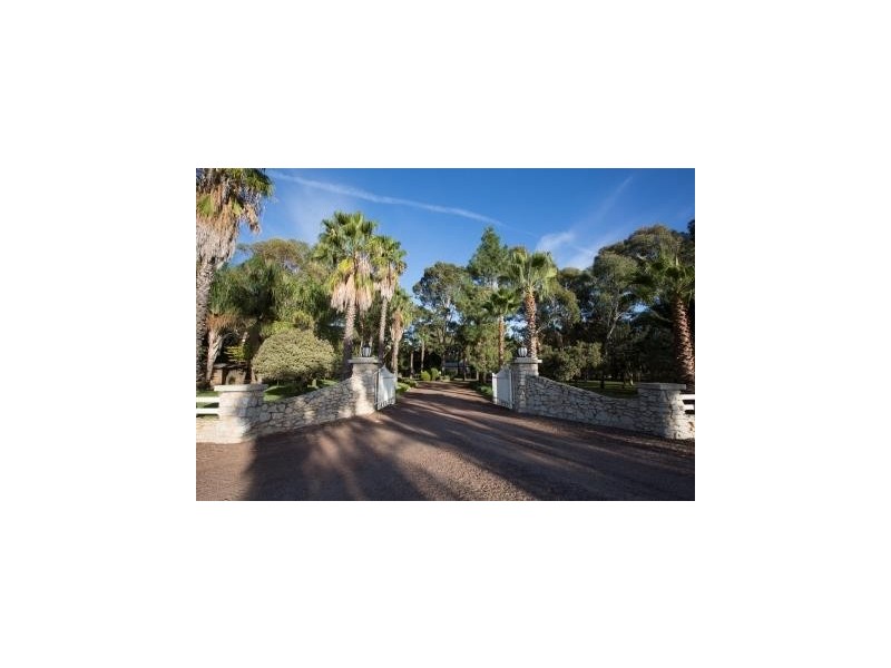 587 Rolfe Road, Finley NSW 2713