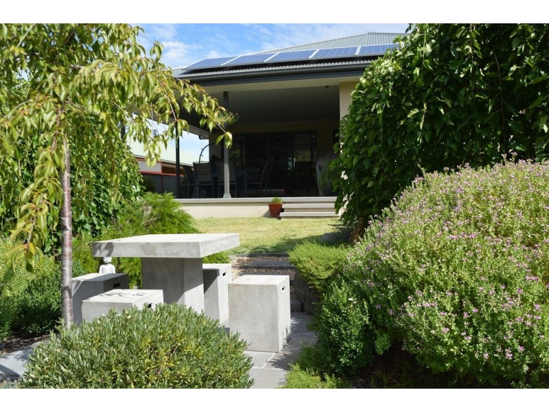 42 Matilda Ave, Cootamundra NSW 2590