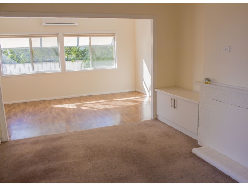 10a BULLECOURT STREET, Cootamundra NSW 2590