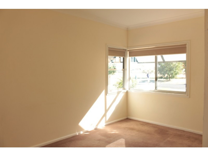 10a BULLECOURT STREET, Cootamundra NSW 2590