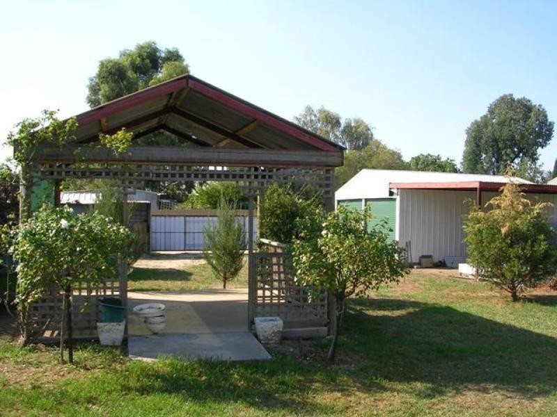 13 NOWRANIE STREET, Jerilderie NSW 2716