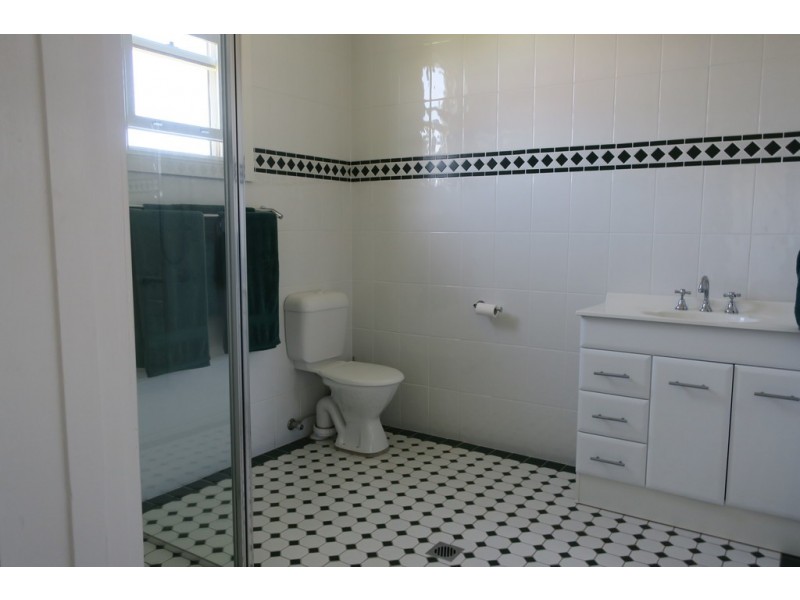 1106 Sturt Highway, Wagga Wagga NSW 2650