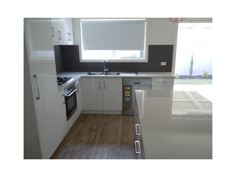 34 Charles Street, Narrandera NSW 2700