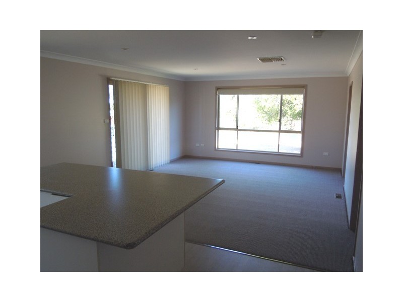 2 Kiesling Drive, Narrandera NSW 2700