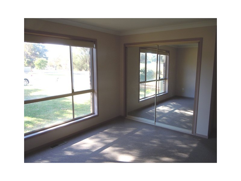 2 Kiesling Drive, Narrandera NSW 2700