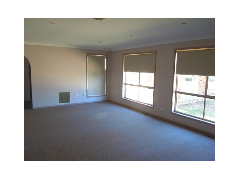 2 Kiesling Drive, Narrandera NSW 2700