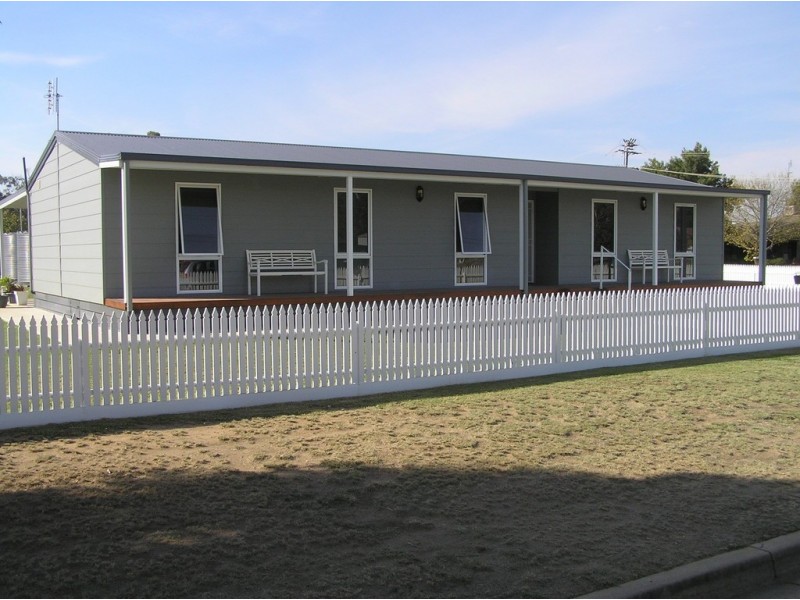 117 MAHONGA STREET, Jerilderie NSW 2716