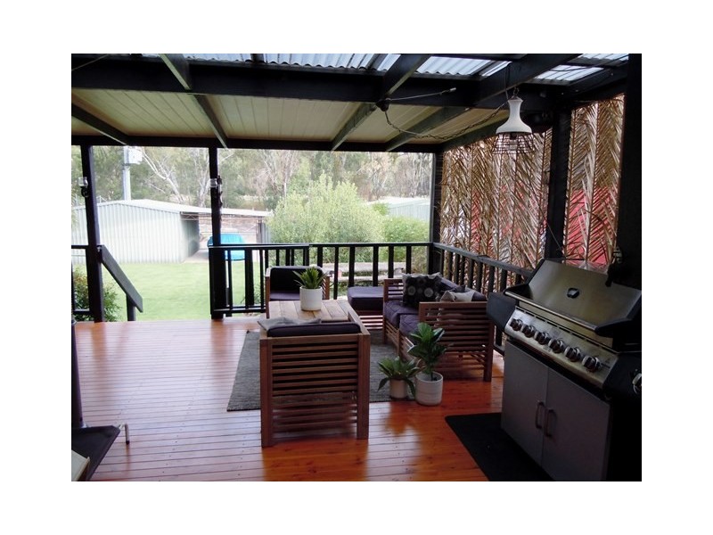 148 Larmer Street, Narrandera NSW 2700