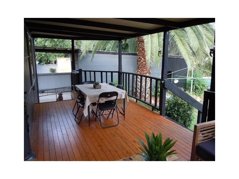 148 Larmer Street, Narrandera NSW 2700