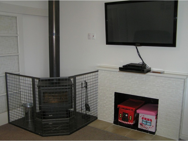 72 Coreen Street, Jerilderie NSW 2716