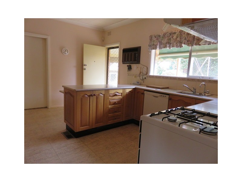 28 Frederica Street, Narrandera NSW 2700