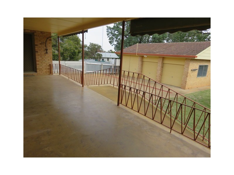 28 Frederica Street, Narrandera NSW 2700