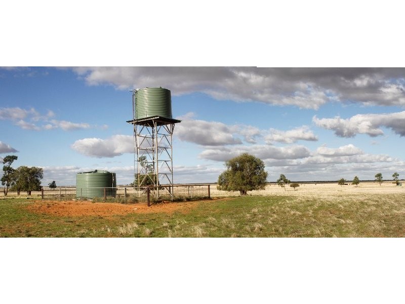 ”Raheen” Raheen Road, Hay NSW 2711