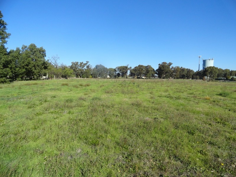 166-172 Kennedy Street, Howlong NSW 2643