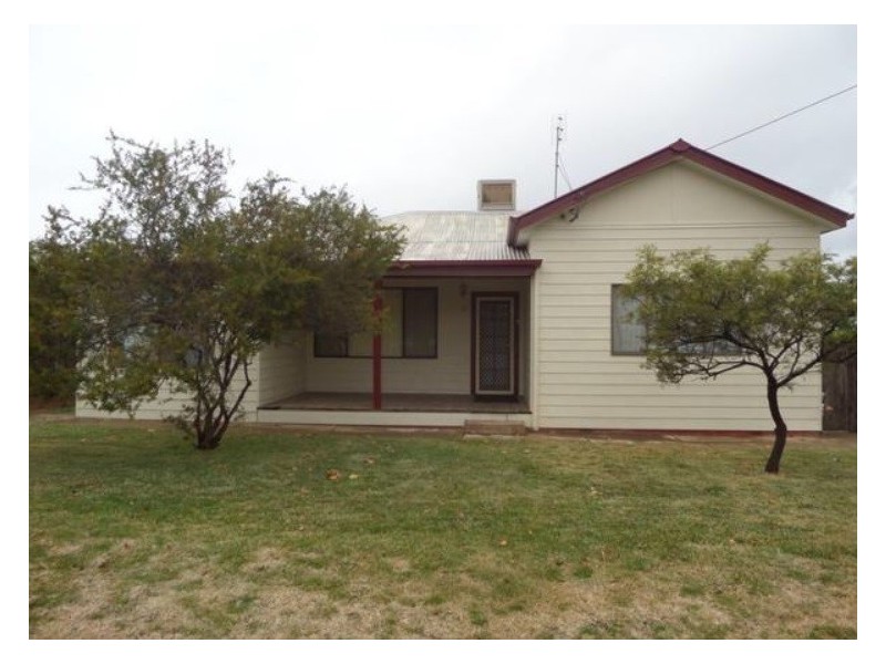 3 William Street, Narrandera NSW 2700