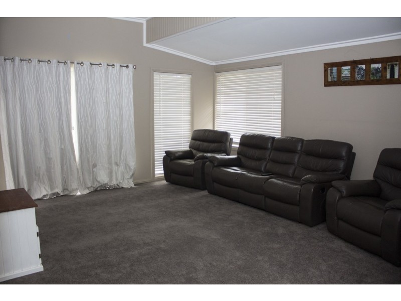 2836 SCENIC ROAD, Young NSW 2594