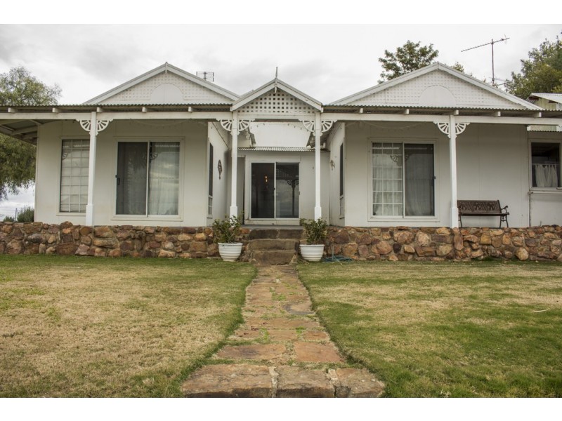 2836 SCENIC ROAD, Young NSW 2594