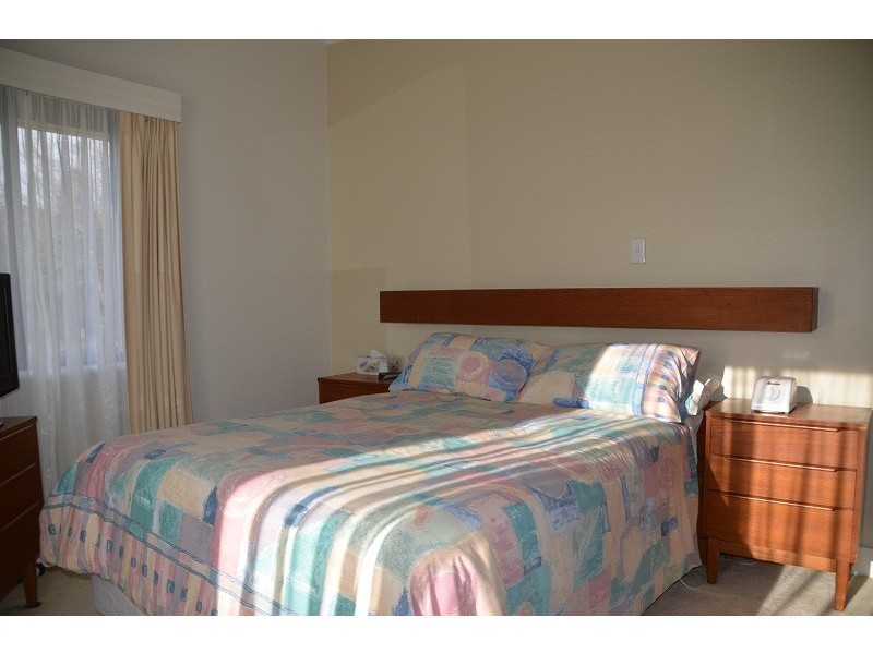 5 Mountain Avenue, Mount Beauty VIC 3699