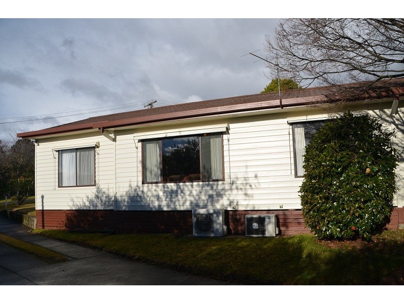 5 Mountain Avenue, Mount Beauty VIC 3699