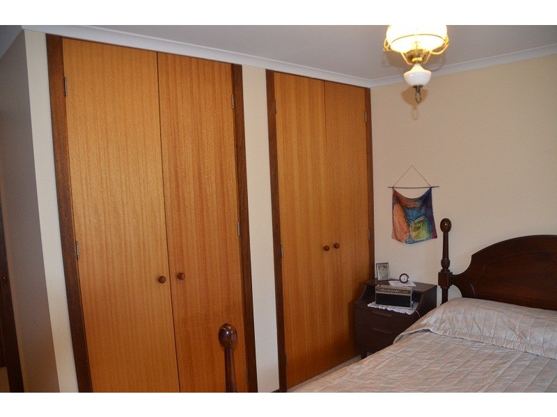 2 Showers Avenue, Bright VIC 3741