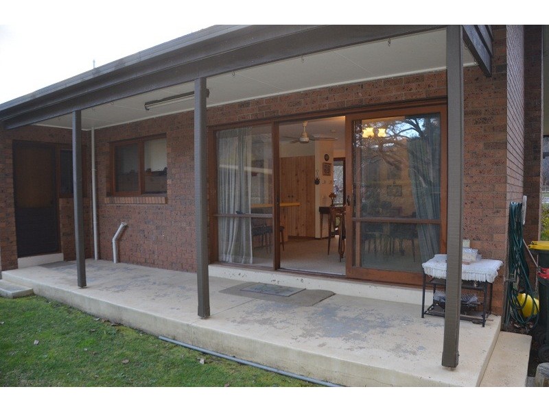 2 Showers Avenue, Bright VIC 3741