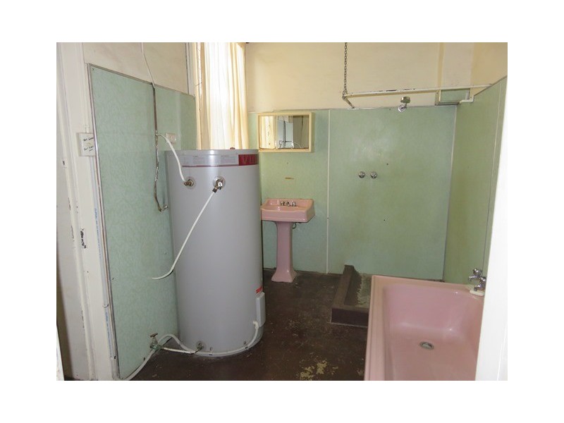 54 – 56 EAST STREET, Narrandera NSW 2700