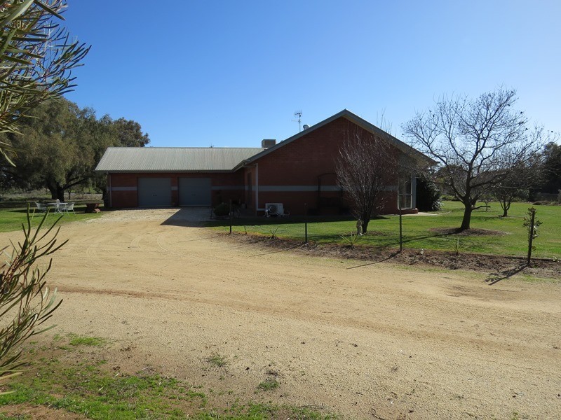 221 Aratula North Road, Deniliquin NSW 2710