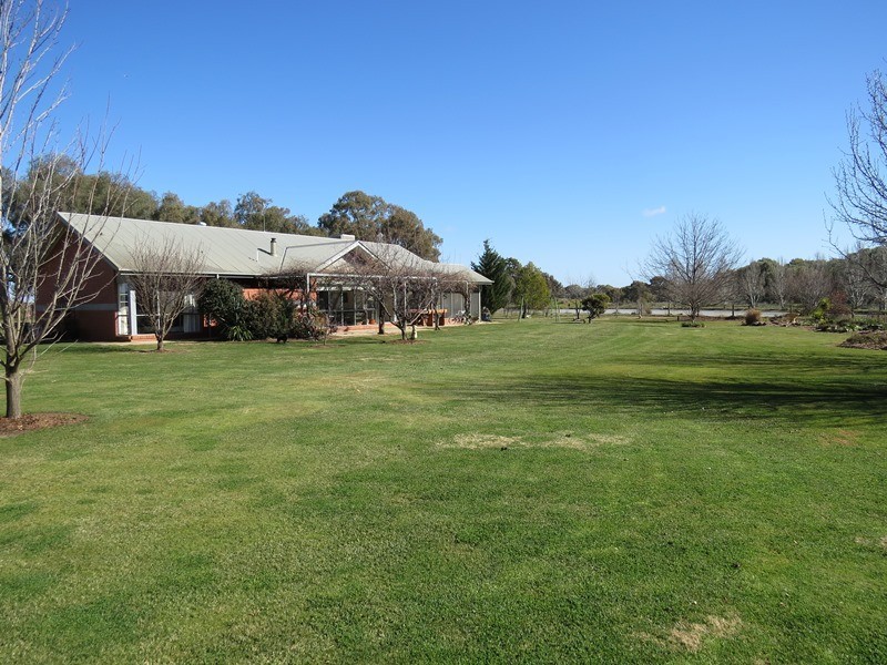 221 Aratula North Road, Deniliquin NSW 2710