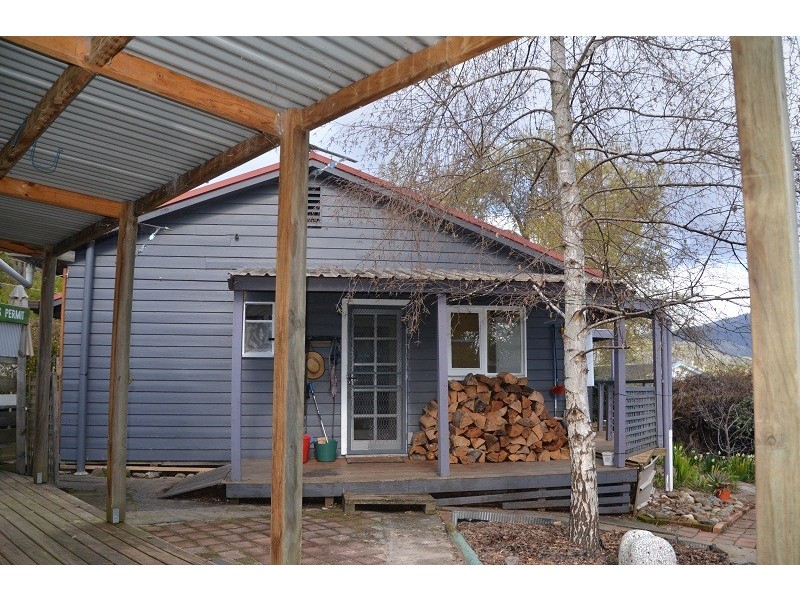 31 Bogong Avenue, Mount Beauty VIC 3699