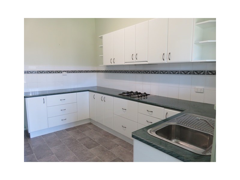 27 Audley Street, Narrandera NSW 2700