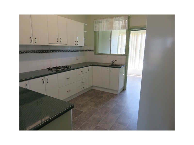 27 Audley Street, Narrandera NSW 2700