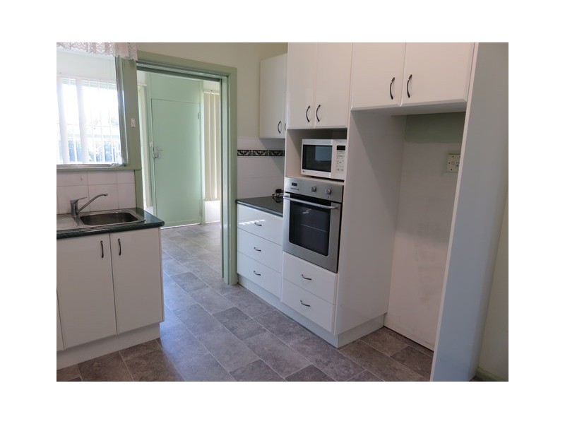 27 Audley Street, Narrandera NSW 2700