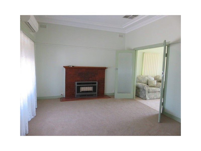 27 Audley Street, Narrandera NSW 2700