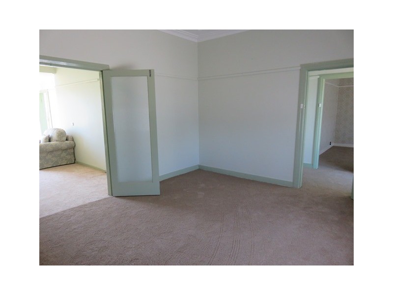 27 Audley Street, Narrandera NSW 2700