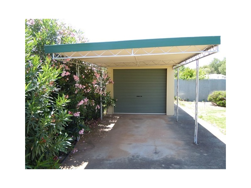 27 Audley Street, Narrandera NSW 2700